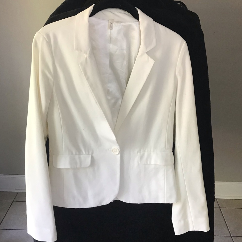 French White blazer